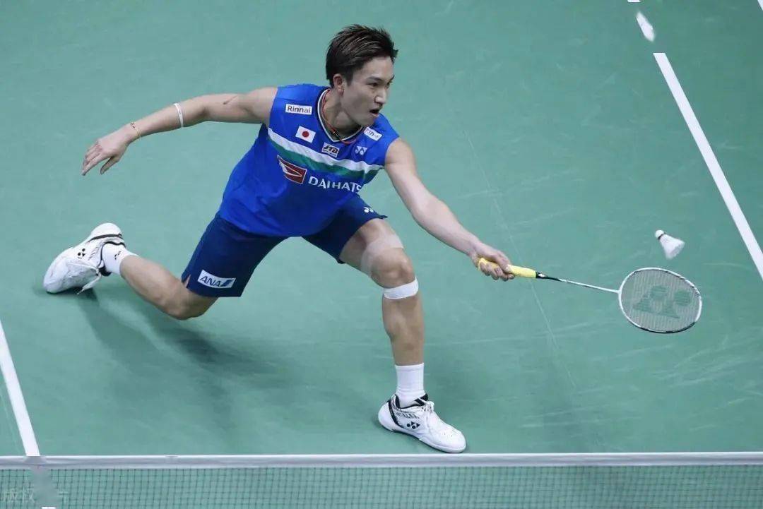 法国羽毛球队横扫日本羽毛球队，桃田贤斗统治全场