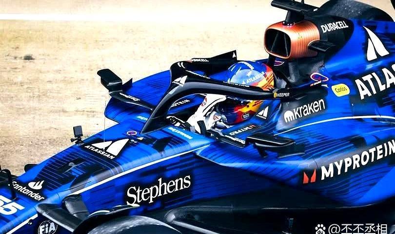 梅赛德斯鏖战迈凯伦，塞恩斯关键制胜的简单介绍