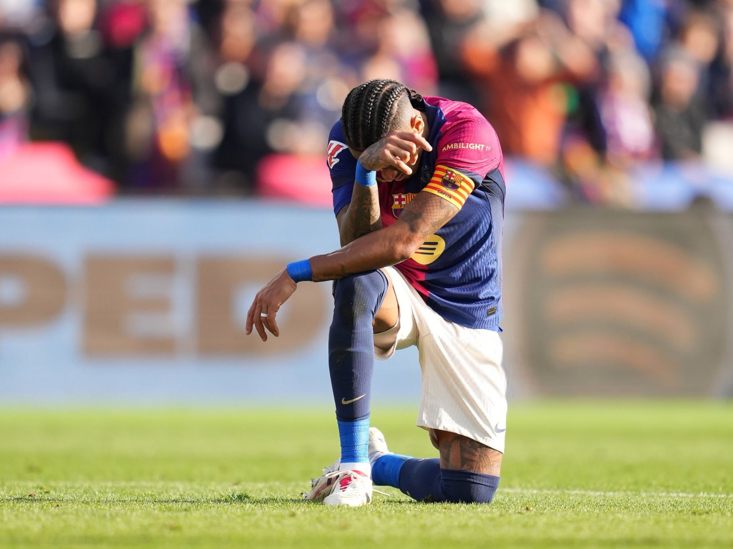 爱游戏在线-年终总决赛鏖战拉沃尔杯，西西帕斯点燃赛场