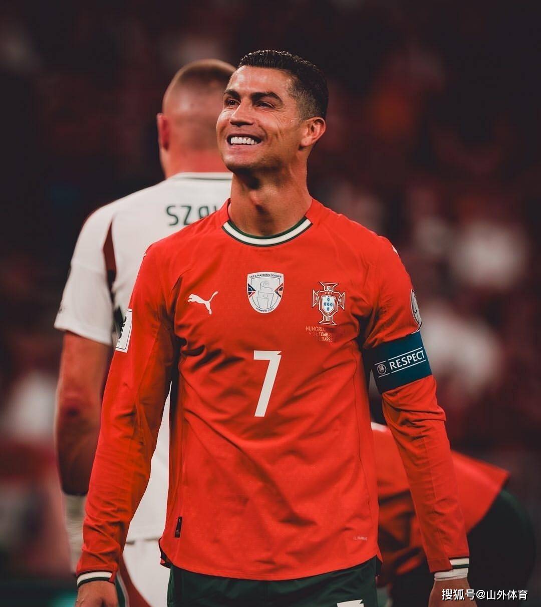 爱游戏官方入口-巴黎逆转中国，C罗关键制胜