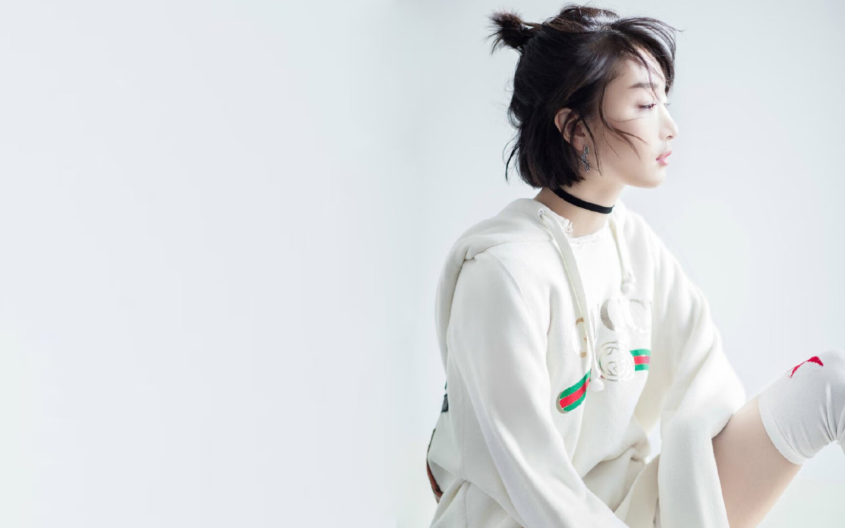 爱游戏官方-北境风暴，莱万一人扛起全队，瑞典小城上演安菲尔德寂静之夜