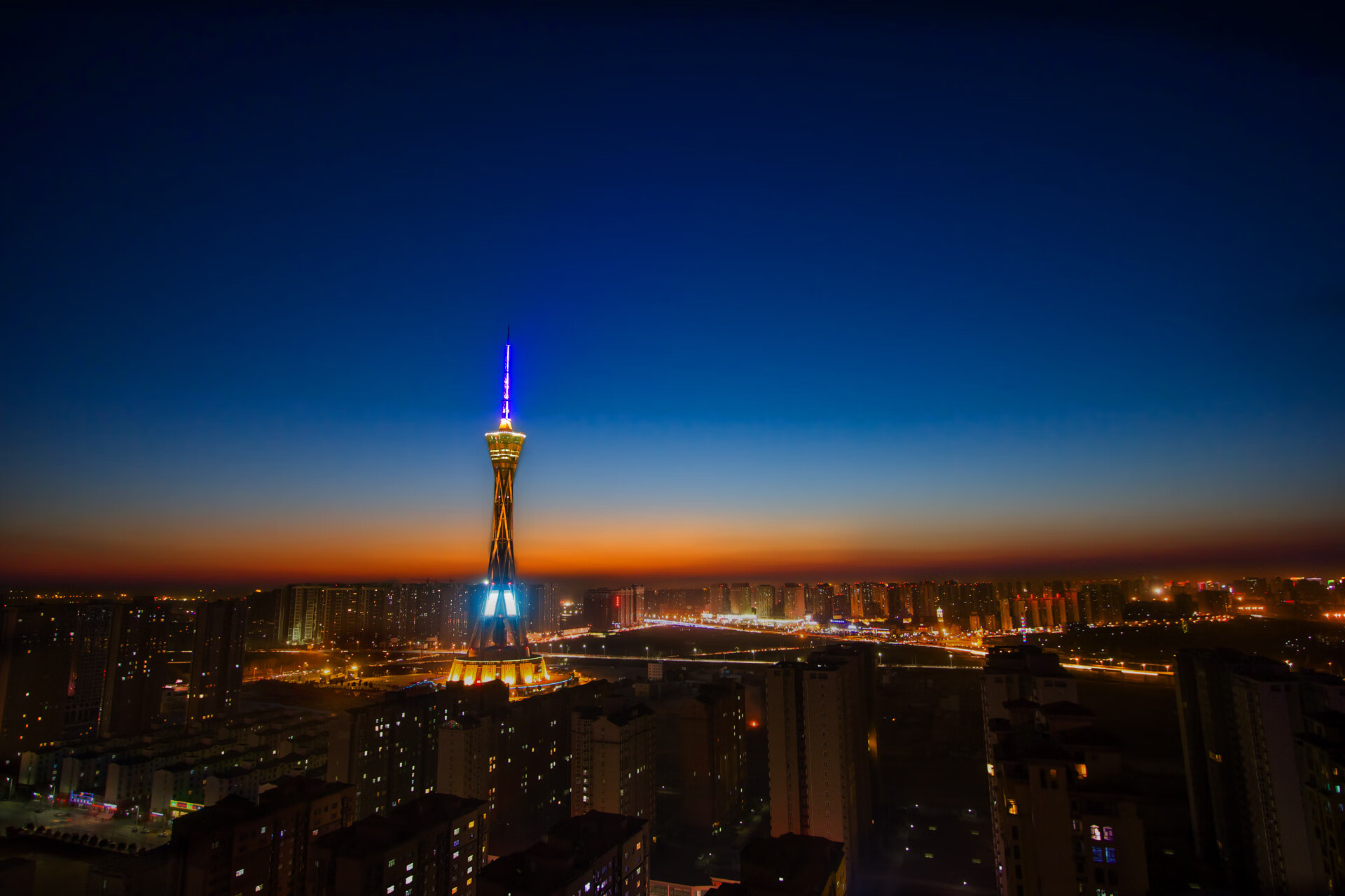 文艺复兴的绿茵对话，当比利时画派遇见罗马帝国，罗德里戈的星空之舞