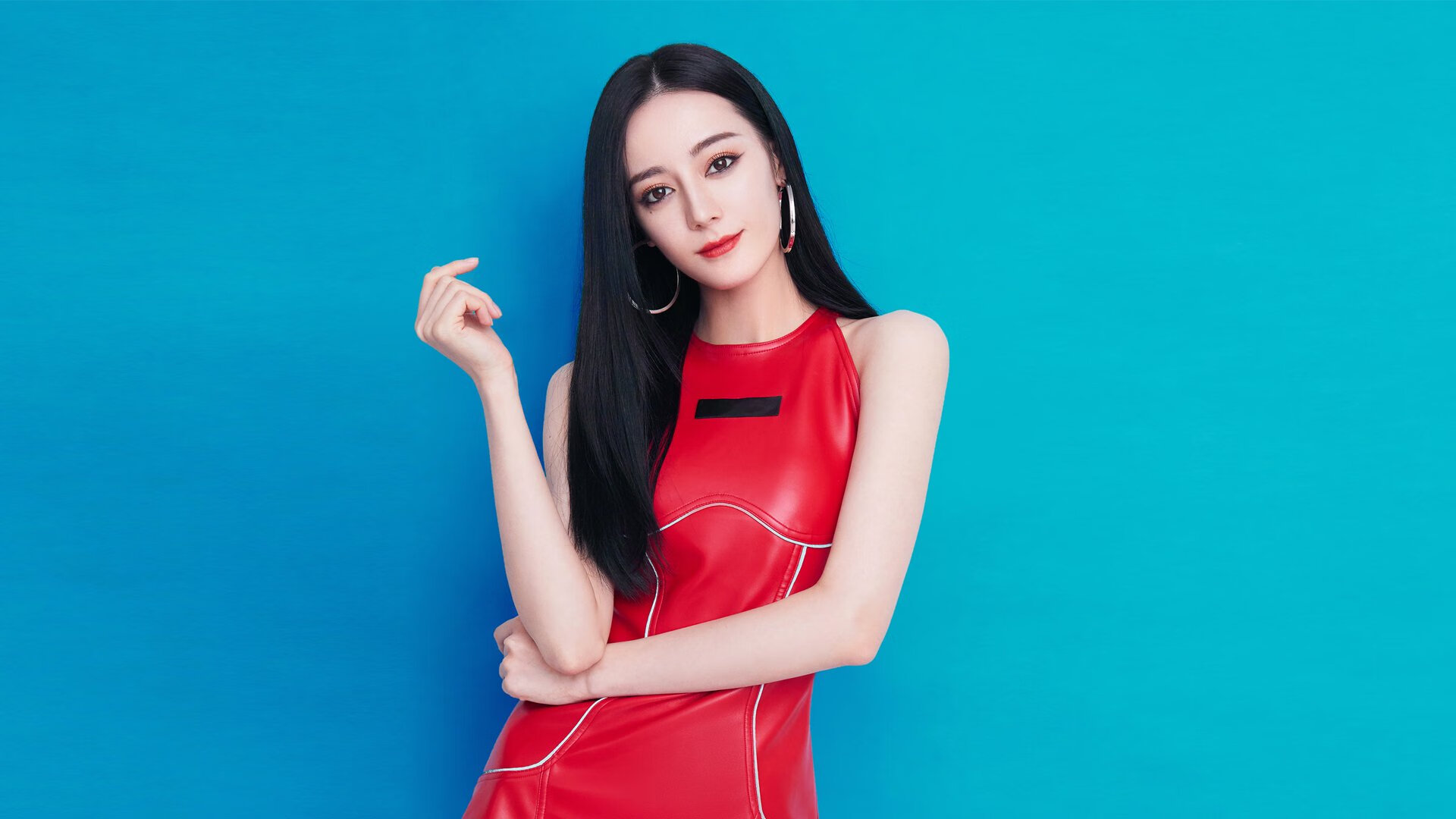 爱游戏官方入口-小国逆袭与巨星接管，当代足球的双重魅力