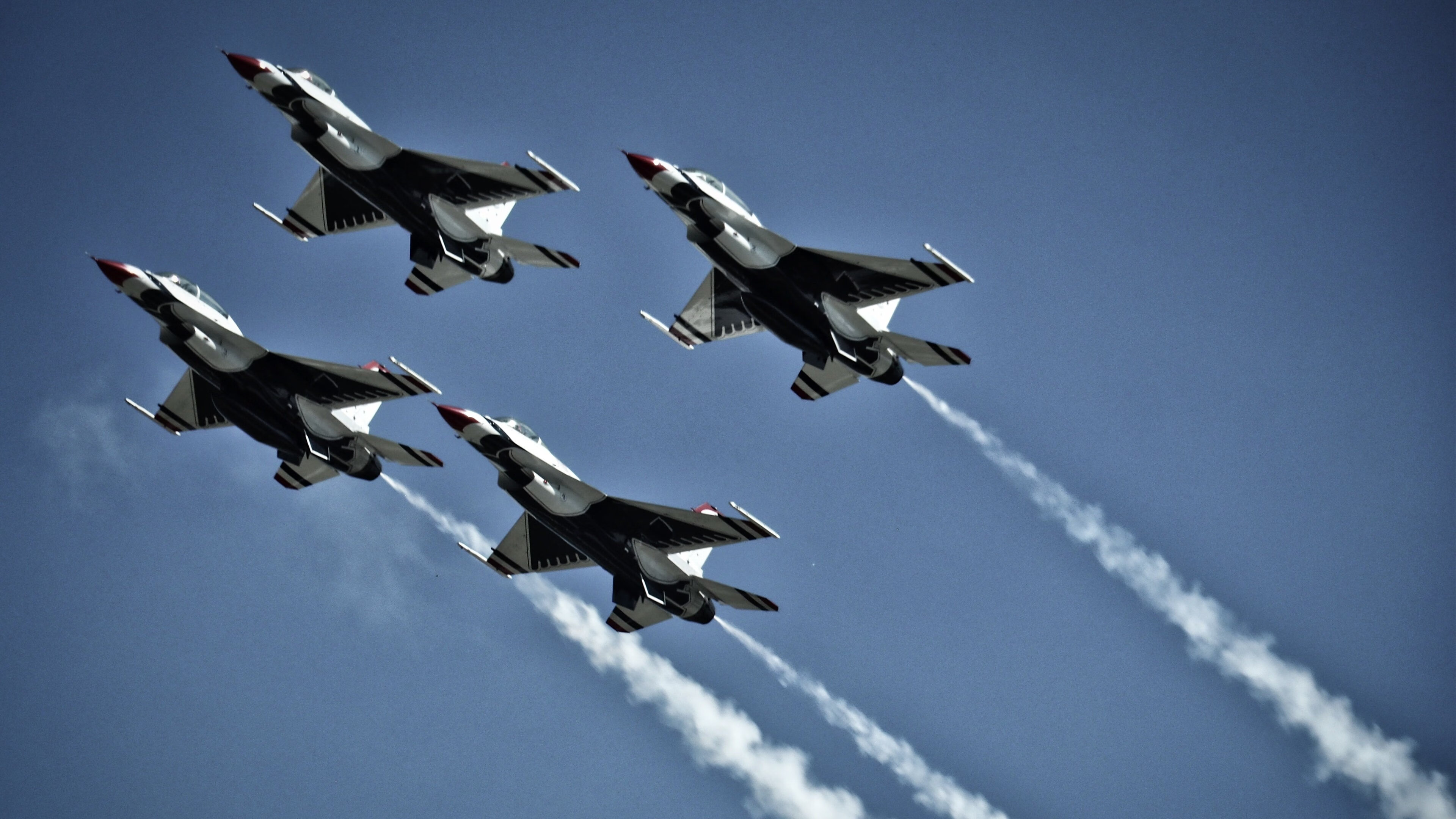 硬仗基因,从皮克的坚韧到伊朗的突围,解码塞维利亚式的决胜哲学