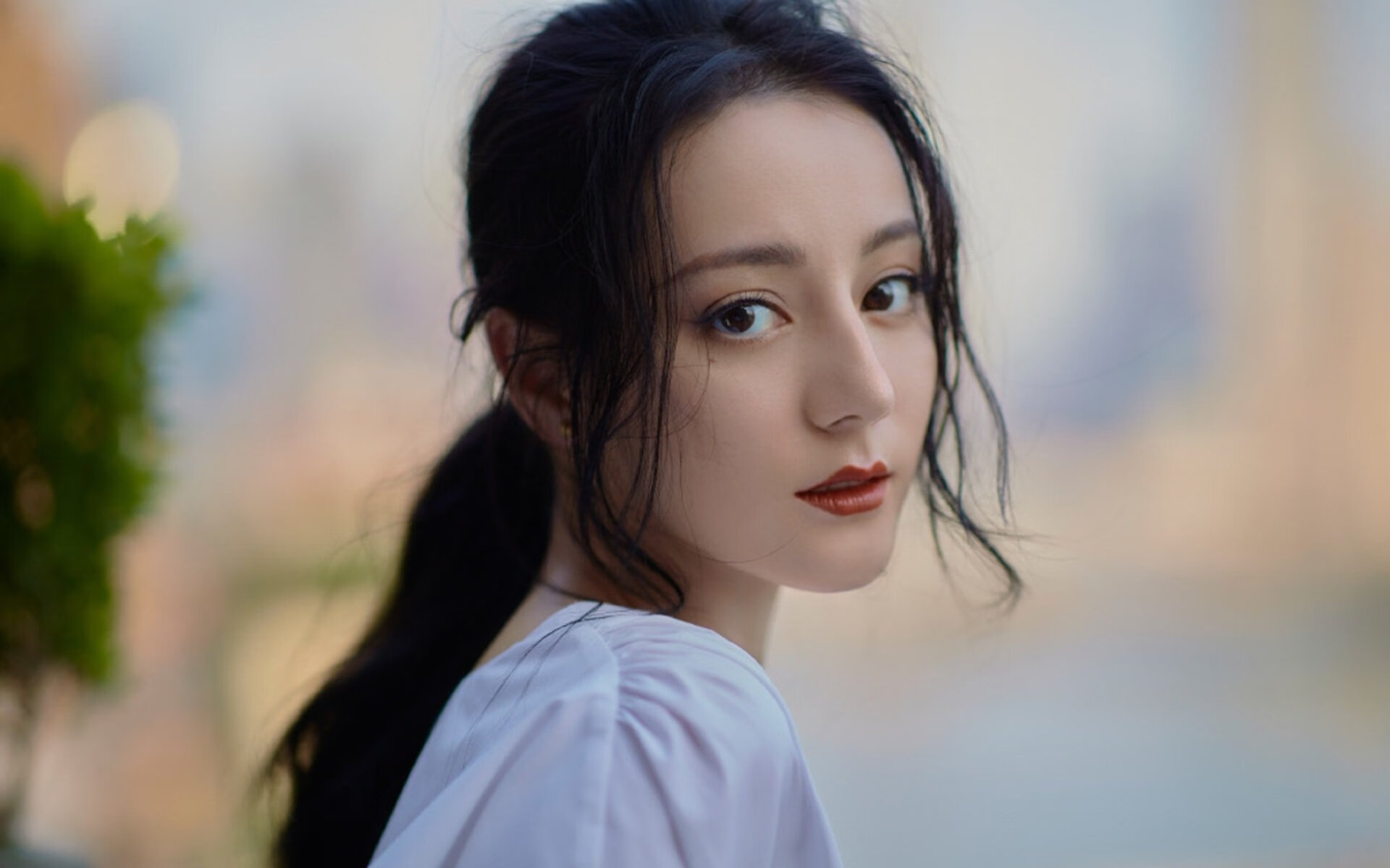 爱游戏APP-三笘薰现象，当亚洲灵感在巴黎之夜碰撞非洲狂想