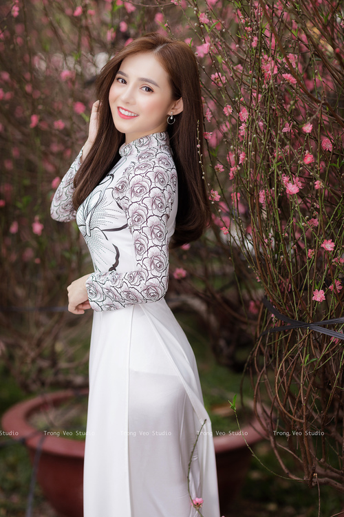 蓝白之刃划破东瀛铁壁，2026世界杯黑马之战，莫德里奇用最后一舞定义永恒